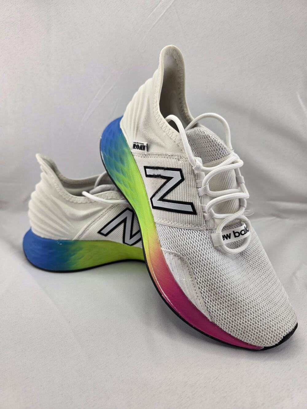New Balance Fresh Foam Roav white size 7